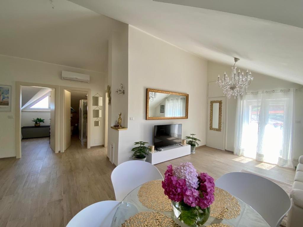 Casa Tra I Castelli Apartman San Martino Alfieri Kültér fotó